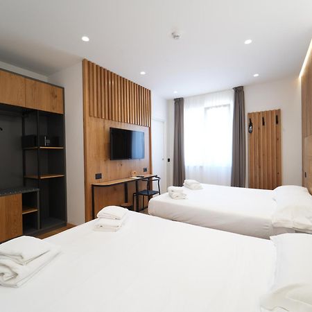 Hotel Arya By Mauro Sirmione Bagian luar foto