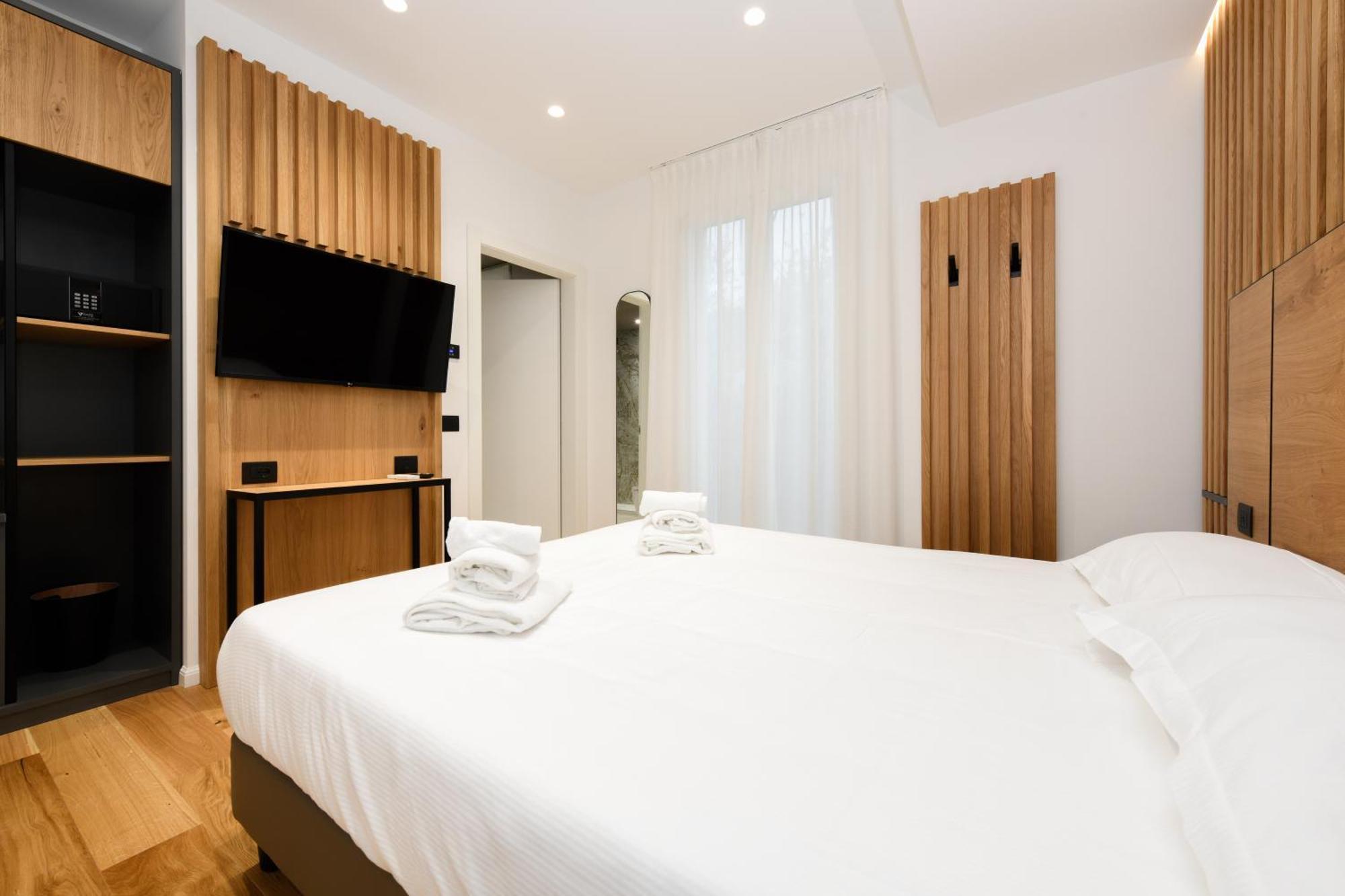 Hotel Arya By Mauro Sirmione Bagian luar foto