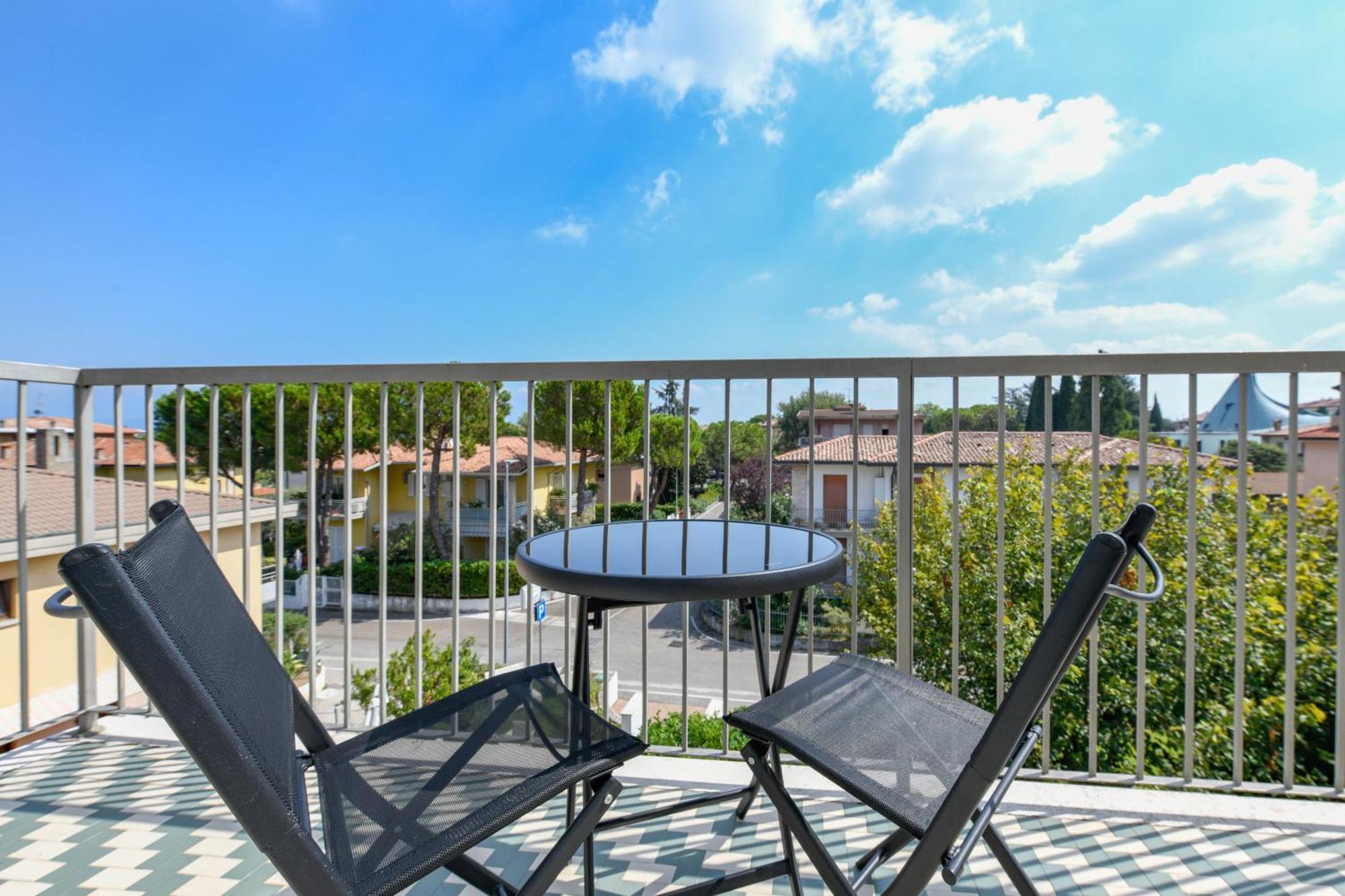 Hotel Arya By Mauro Sirmione Bagian luar foto