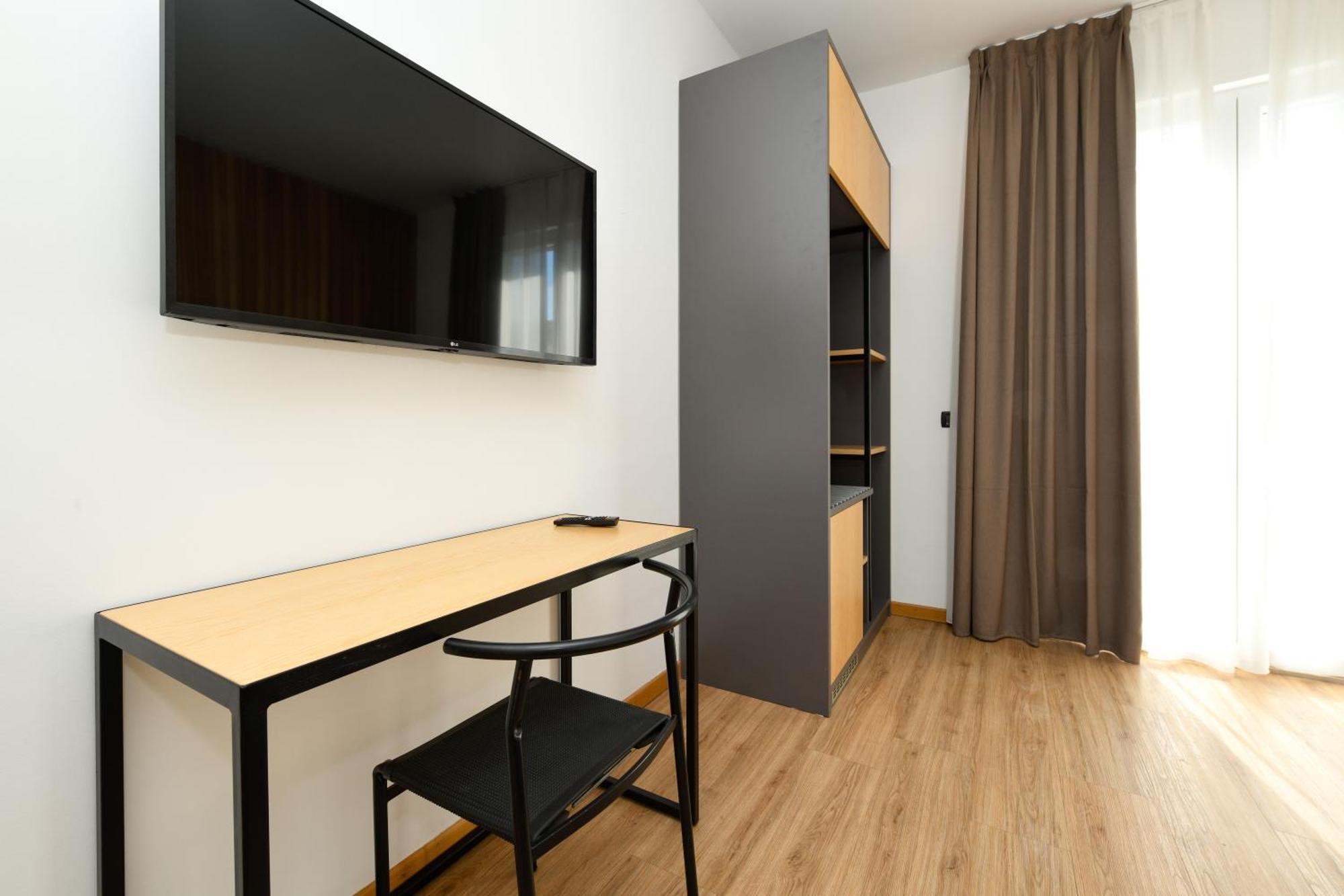 Hotel Arya By Mauro Sirmione Bagian luar foto