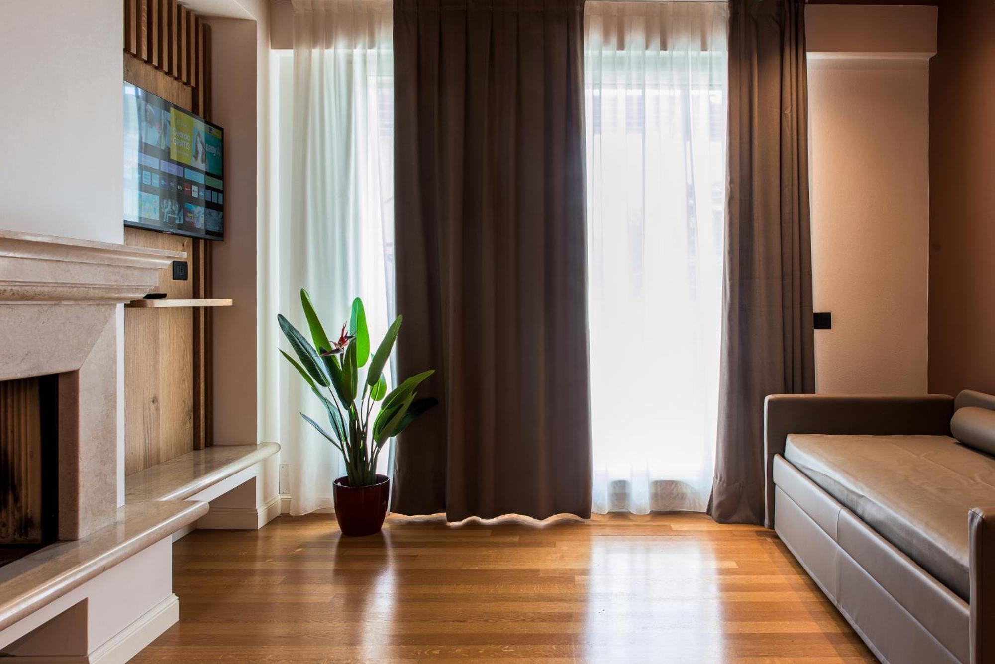 Hotel Arya By Mauro Sirmione Bagian luar foto