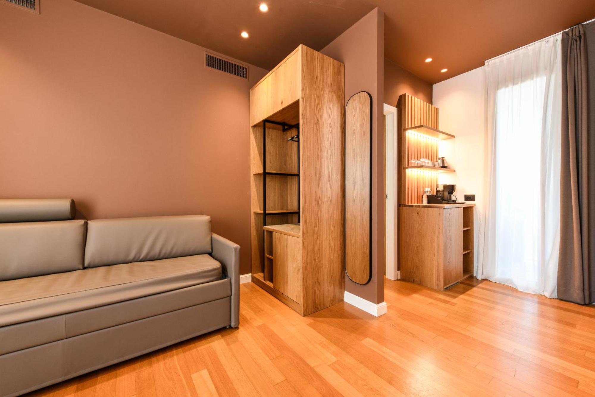 Hotel Arya By Mauro Sirmione Bagian luar foto
